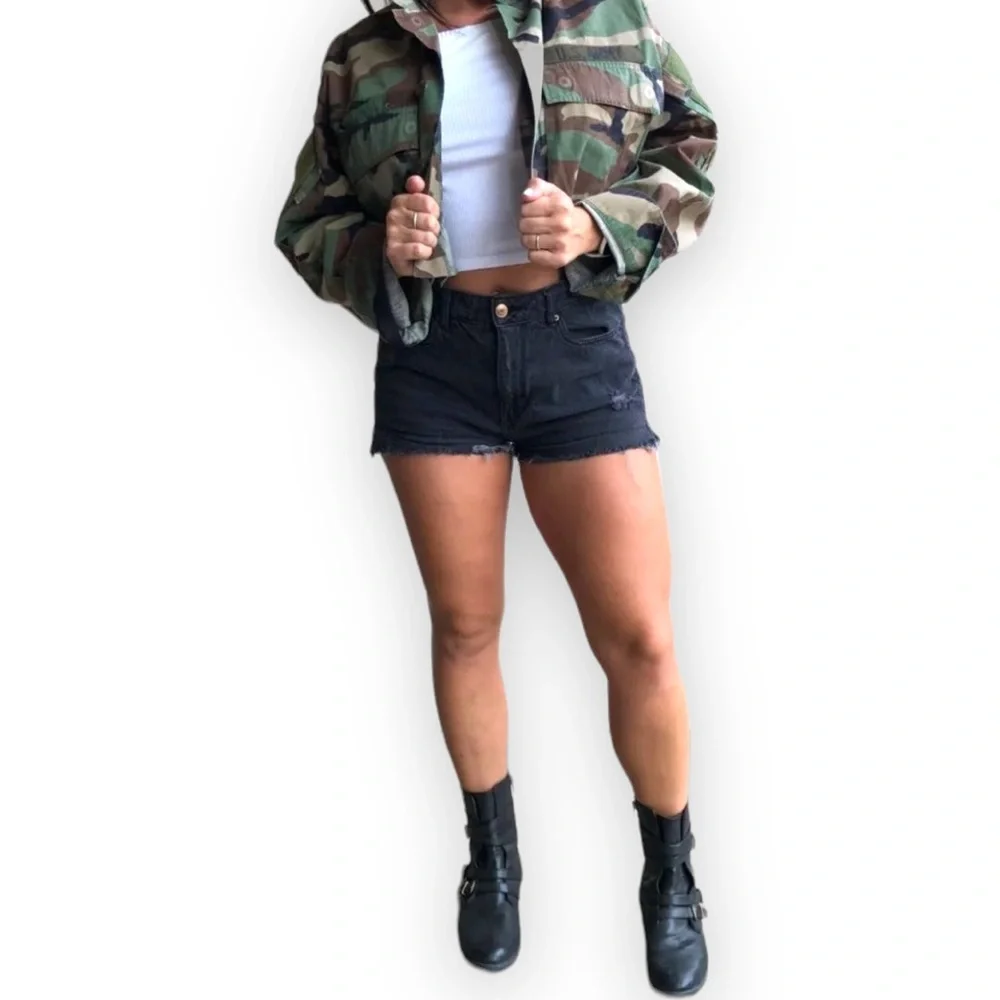 Vintage cropped camo army jacket. | Size XS - L | grunge aesthetic - Picture 3 of 8